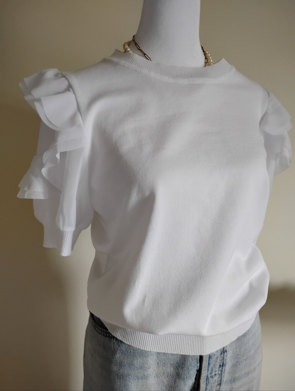 Nanette Lepore Ruffle Short Sleeve Sweater White Romantic Feminine Size Medium